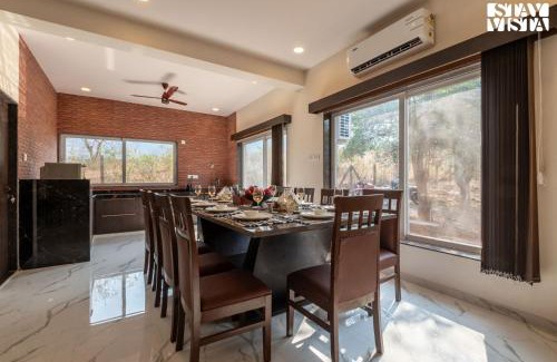 Karjat Villa | Palazzo in the Mountain by VEO - Part of StayVista