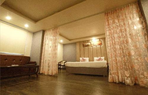 Patna Hotel | Palette Hotel and Resort Kankarbagh Main Road Formerly Aalcajars Inn