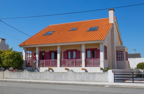 Barra Villa | Palheiro Amarelo da Biarritz - situated on the Costa Nova beachfront