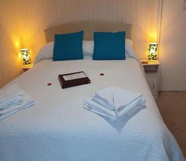Weymouth Bed & Breakfast | Palm Court