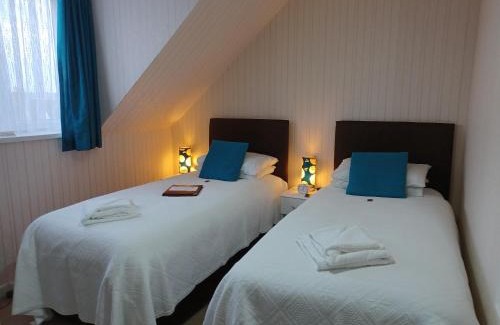Weymouth Bed & Breakfast | Palm Court