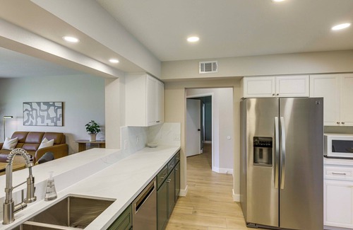 Palm Desert Condo | Palm Desert Golf Getaway w/Views + Resort Perks