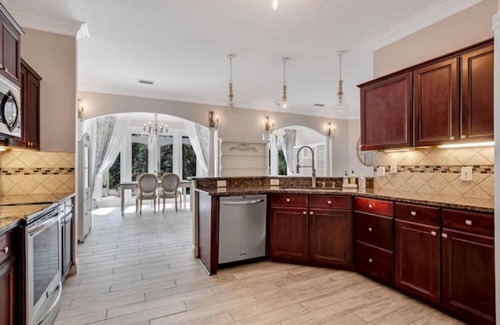 Palm Coast House | Palm Oasis: Heated pool