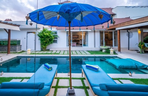 Sanur Villa | Palm Putri -Tropical Holiday Haven - Beachside Sanur