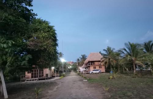 Monitos House | Palmar del viento cabaña frente al mar