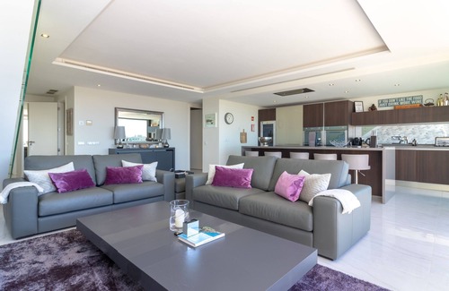 Ferragudo Apartment | Palms nº 4 - Luxury state of the art, spacious penthouse apartment, with fantast