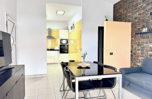 Los Gavilanes House | Pambnb - House next to the Beach, Terrace, Fiber Wi-Fi, BBQ