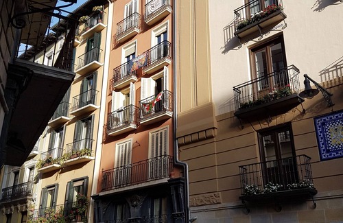 Old Town Apartment | Pamplona center. Estafeta, Running of the bulls