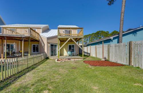 Holiday Beach Apartment | Panama City Beach House Walk to Beach and Boat Ramp