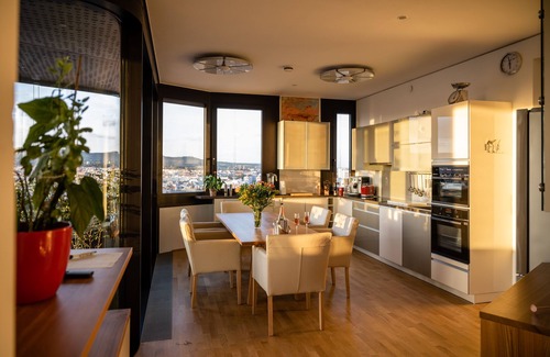 Josefstadt Apartment | Panorama suite with a view over Vienna