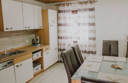 Vordergalgenberg Apartment | Panoramastüberl with view of the Alps