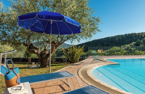 Gavorrano Apartment | Panoramic, lighted pool, large garden, in the woods, 15 min from the sea (6)