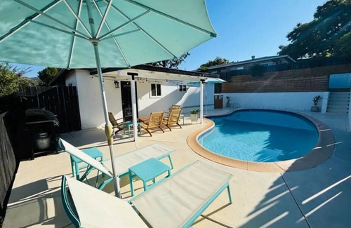 Winter Gardens House | Panoramic Mountain View Oasis with Pool! Serene 4 bedroom Newly remodeled home!