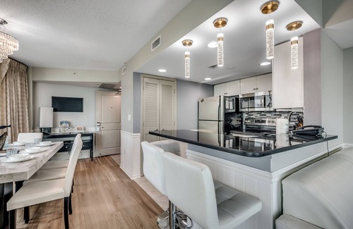 Downtown Myrtle Beach Condo | Panoramic Oceanfront Condo, Highly Sought After End Unit, Glass Wrapped Around