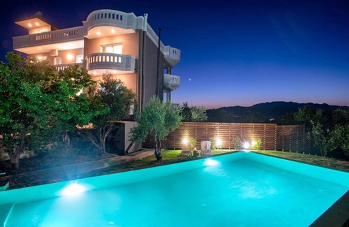 Kolymbari Villa | Panoramic Sea Views, Pool, Garden, BBQ, TableTennis, Playground, Hammock