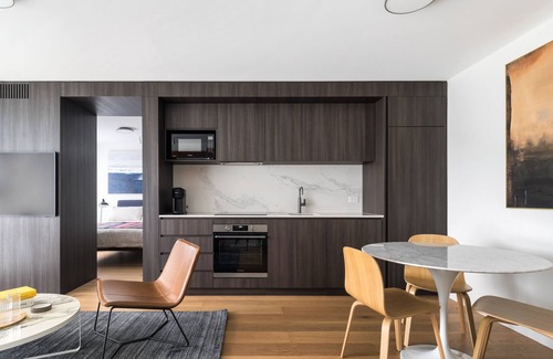 North Sydney Apartment | Panoramic Sydney Harbour Views from Luxury 1-Bedroom Apartment with Balcony