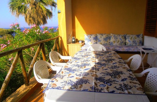Vulcano Porto Apartment | Panoramic two-room apartment with large patio at Vulcano
