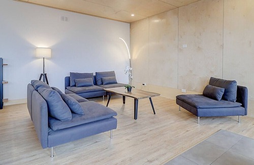 Saint-Etienne-De-Bolto Ski Chalet | Panoramic view of the mountains and Brome Lake - La Cime