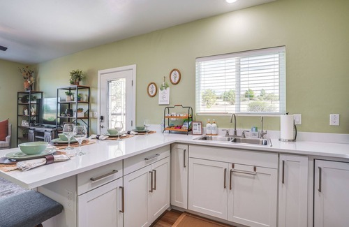 Williamson Cottage | Panoramic View! Prescott Casita Near Mtns & Hiking