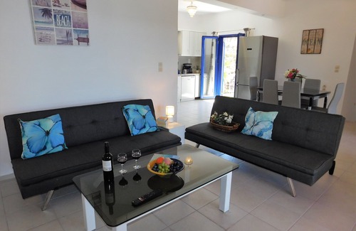 Plaka Villa | Panoramic views & a Private Pool. Walk to beach & tavernas in Almyrida or Plaka.