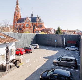 Osijek Bed & Breakfast | Pansion Strossmayer