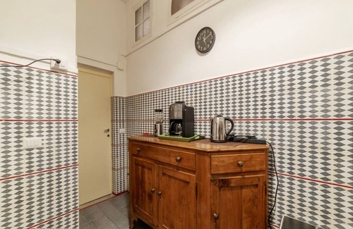 Rione VIII Sant'Eustachio Apartment | Pantheon Apartment - The hidden corner of the paintings