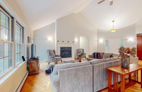 Raymond House | Panther Run River Retreat