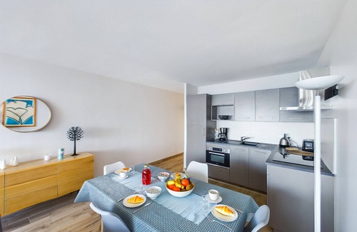 Concarneau Apartment | -PAOLO- BEAU T2, VUE MER ET PARKING