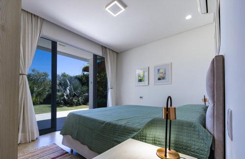 Boituva House | Paraíso em Boituva - chácara nova, moderna, 2100 m, em condomínio -10 PESSOAS