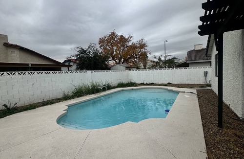 Summerlin House | Paradise 3-bedroom, 2bath w/pool