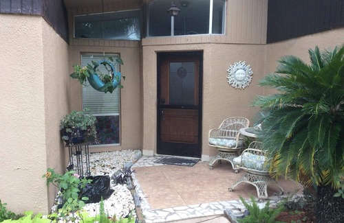 La Villa Gardens House | Paradise and Romantic getaway in my garden