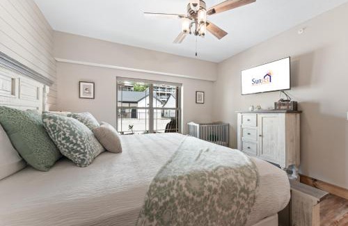 Hollister Cabin | Paradise At The Cove home