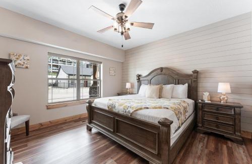 Hollister Cabin | Paradise At The Cove home