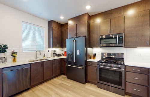 St. George House | Paradise At The Lofts #40