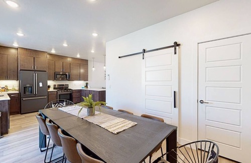 St. George House | Paradise At The Lofts #40