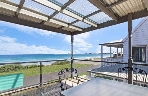 Port Fairy House | Paradise Cove - overlooking East Beach