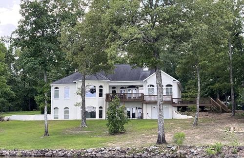 Stoney Point Landing House | Paradise -Easy slope to the water with stone walkway and stone fire pit!