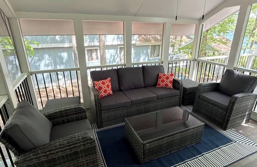 Locust Grove House | Paradise Found: ☼Lakefront Home in Locust Grove