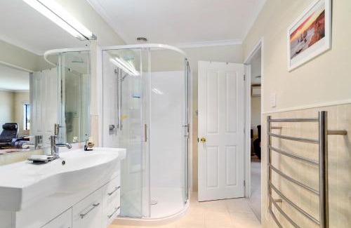 Lynmore Villa | Paradise Hideaway