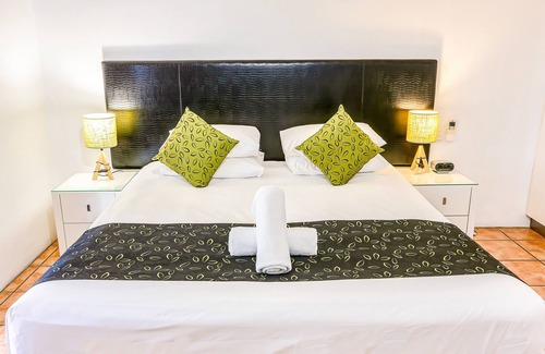 Palm Cove Hotel | Paradise on the Beach Resort - Palm Cove