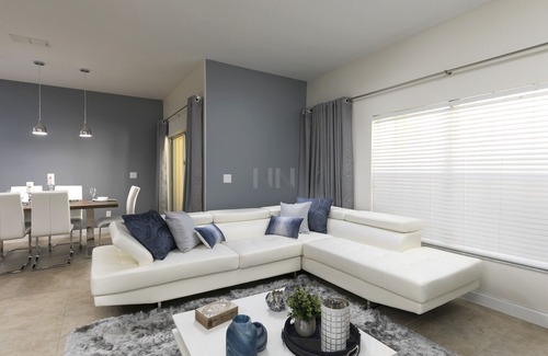 West Kissimmee House | Paradise Palms Resort 4 Bedrooms - Star Wars/Mickey Theme room-Near to Disney!