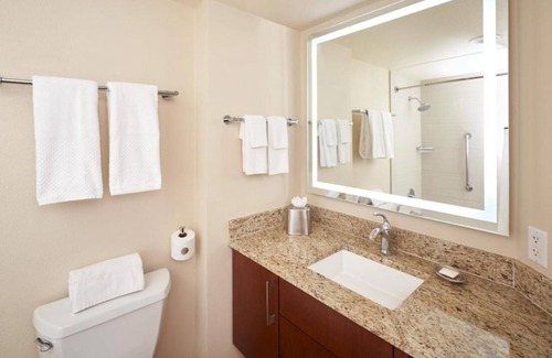 Las Vegas Resort | Paradise Resort studio w/kitchenette, no resort fee
