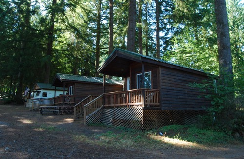 Silver Creek RV Rental | Paradise RV Campground