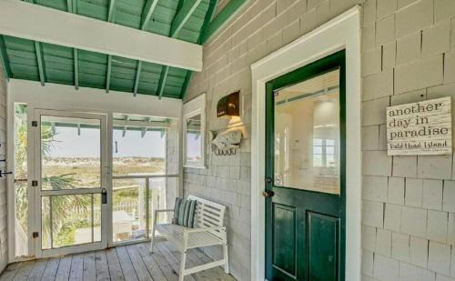 Flora's Bluff House | Paradise