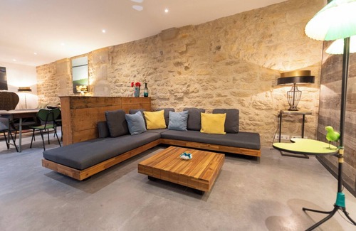 Quartier de la Folie-Mericourt Apartment | Paridily Circus, 2BR/2BA, 6 people