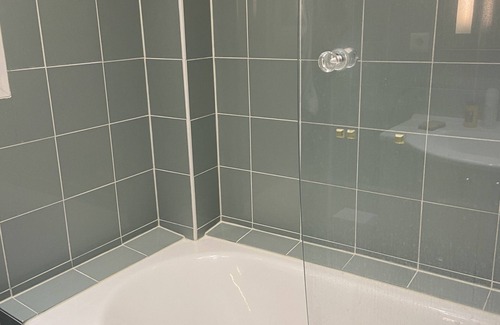 Quartier de l'Ecole-Militaire Apartment | Paris 7 è, 80 m2 very bright and residential in old building quality.