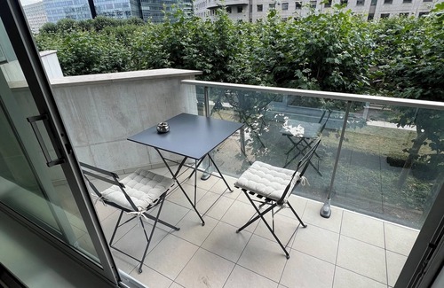 Gambetta Apartment | Paris La Défense - Confort Élégance