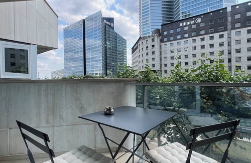 Gambetta Apartment | Paris La Défense - Confort Élégance
