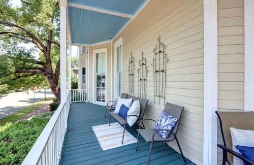 Historic Downtown Savannah Apartment | Park Inn, Charming | Historic | Dog-Friendly!