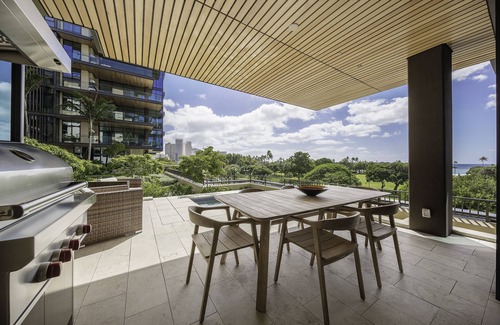 Ala Moana Condo | Park Lane Ala Moana Located on the ocean side of Ala Moana Shopping Center